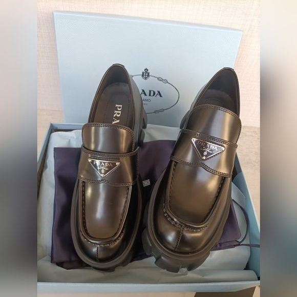 Prada Monolith Black leather Loafers - Picture 1 of 10